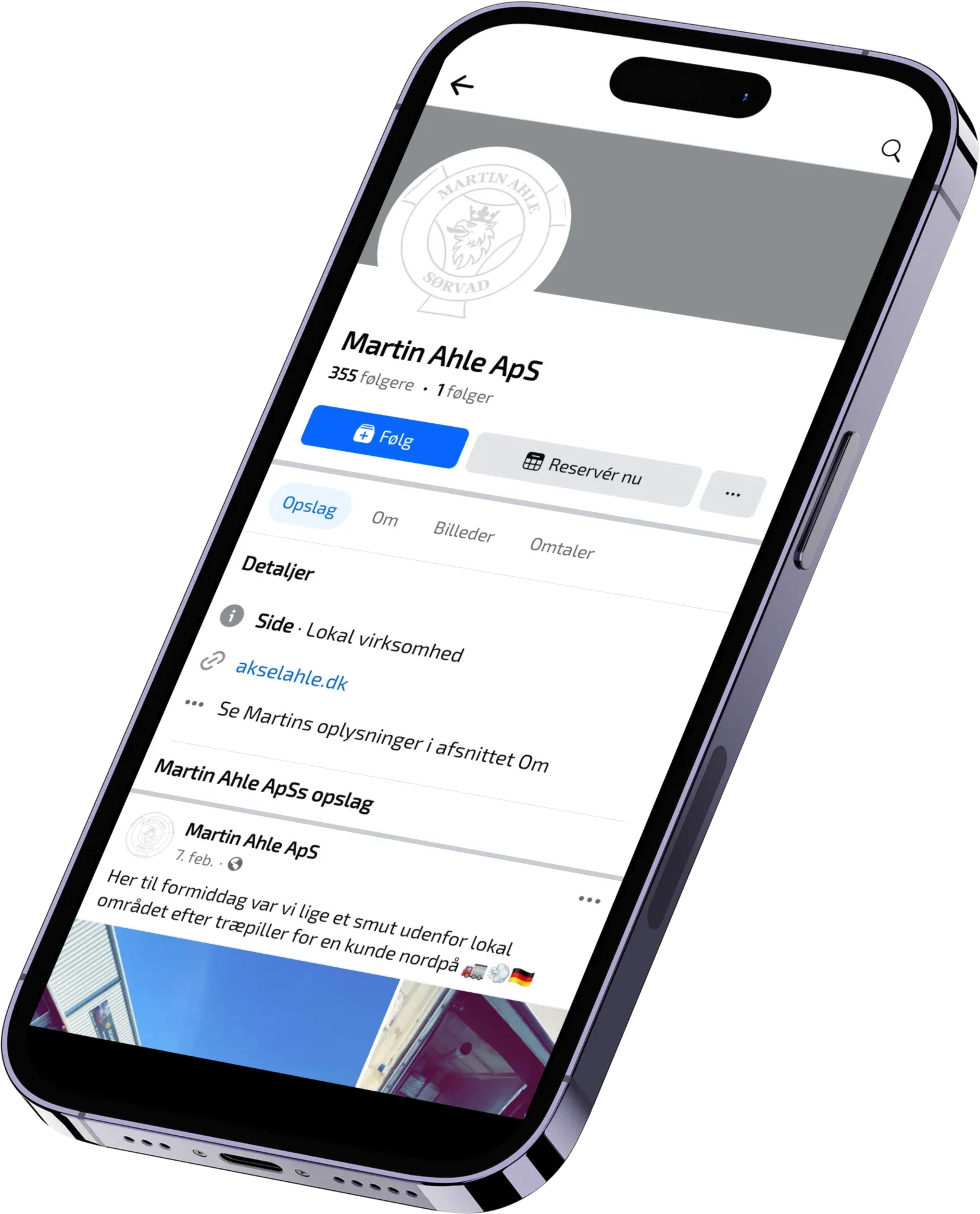 Martin Ahle ApS' Facebook-side vist på en mobiltelefon